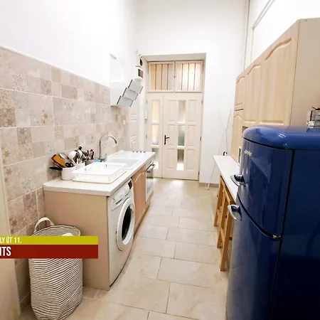 Little Americas Alamo Heights Apartment